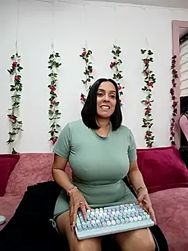 ariana lavoie- online show from 19, 9, 2025