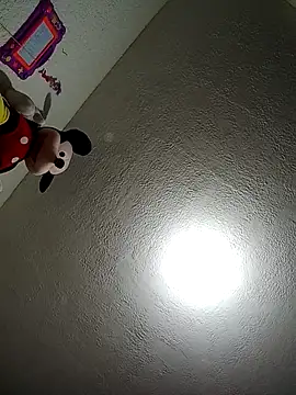  Miaaleon online show from 10, 4, 2026