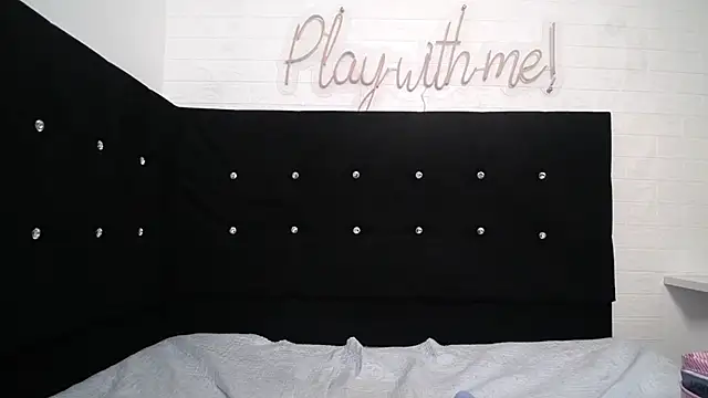 Snapshot of _Miaaleon chatting on 19, 3, 2025 Miaaleon online show from 19, 3, 2025