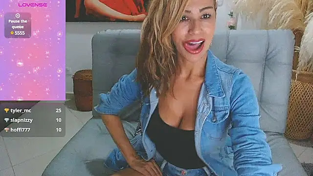 Isabelhot1 online show from 15, 3, 2025