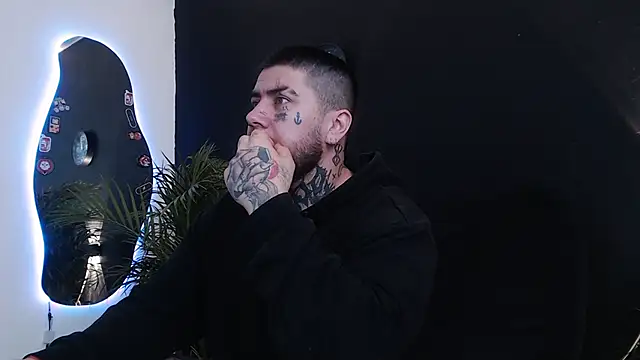 Ash gusbig online show from 19, 3, 2025