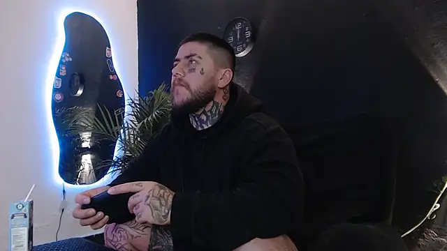 Ash gusbig online show from 19, 3, 2025