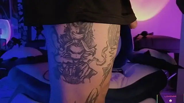 Ash gusbig online show from 1, 12, 2025