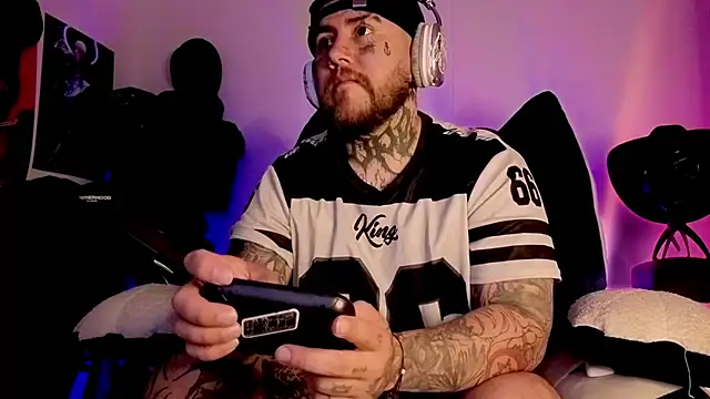 Ash gusbig online show from 16, 2, 2026