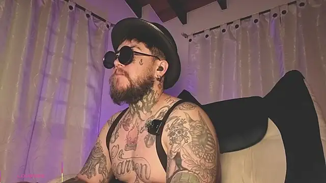 Ash gusbig online show from 12, 4, 2026