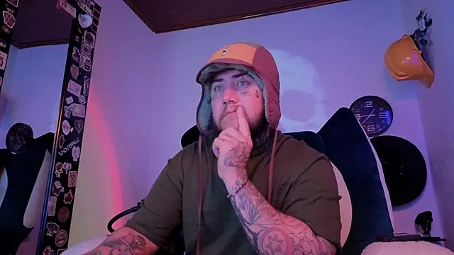 Ash gusbig online show from 9, 9, 2025