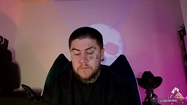 Ash gusbig online show from 9, 11, 2025