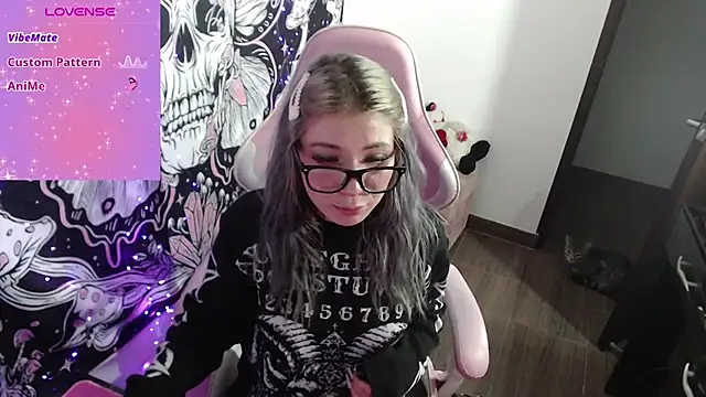 GamerCarrie online show from 20, 2, 2025