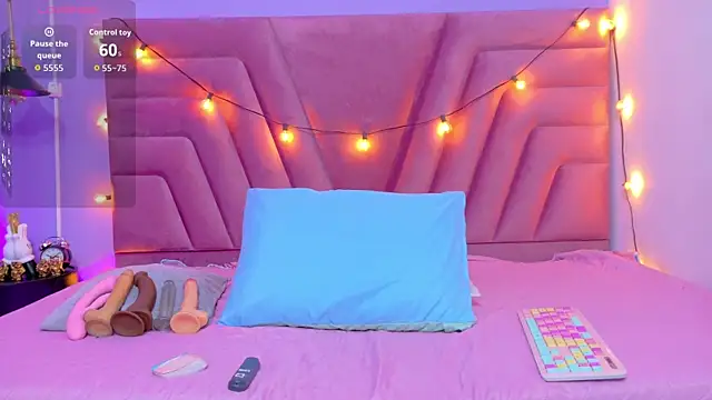 Snapshot of indianschoolgirl chatting on 27, 9, 2025 indianschoolgirl online show from 27, 9, 2025