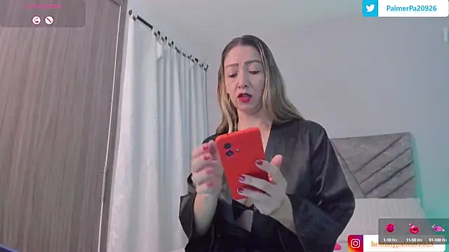 brittanypalmer2023 online show from 22, 2, 2025