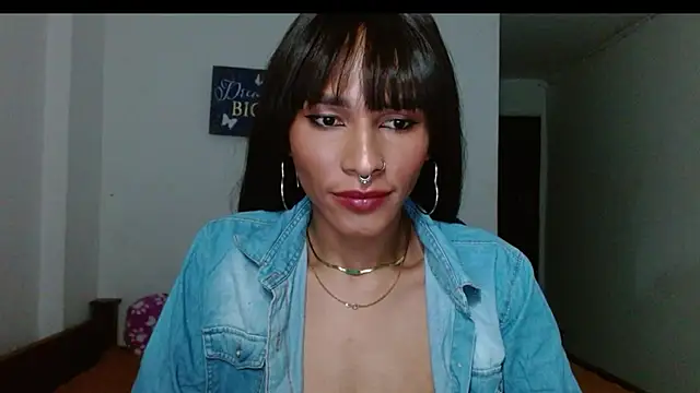 carolinemiller7 online show from 9, 2, 2025