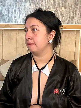 Snapshot of AshleeyPrincess chatting on 15, 11, 2025 AshleeyPrincess online show from 15, 11, 2025