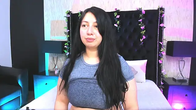 Snapshot of AshleeyPrincess chatting on 23, 11, 2025 AshleeyPrincess online show from 23, 11, 2025