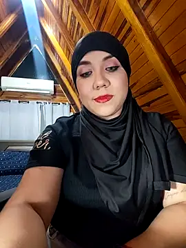 Snapshot of AmbarBurhan chatting on 4, 5, 2026 AmbarBurhan online show from 4, 5, 2026