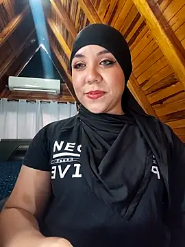 Snapshot of AmbarBurhan chatting on 14, 2, 2026 AmbarBurhan online show from 14, 2, 2026