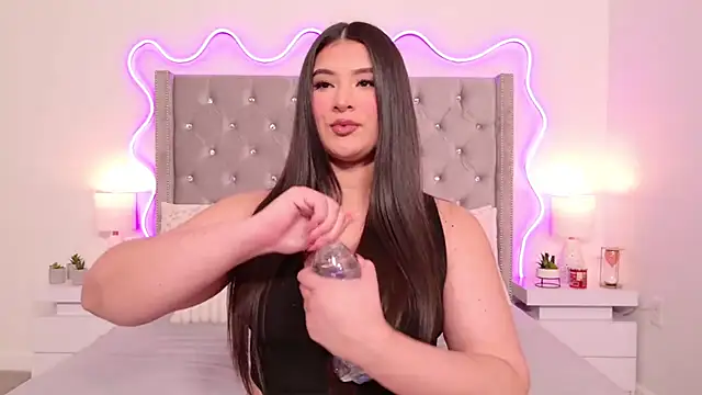 JuliaSUMMERS2022 online show from 15, 11, 2025