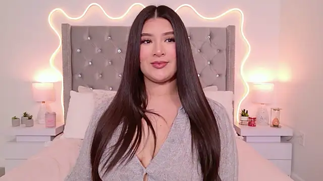 JuliaSUMMERS2022 online show from 31, 3, 2026