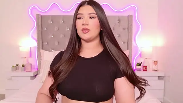 JuliaSUMMERS2022 online show from 9, 5, 2026