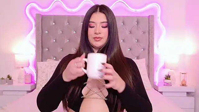 JuliaSUMMERS2022 online show from 30, 10, 2025