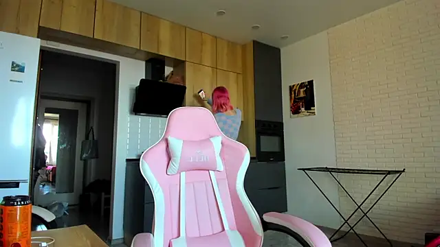  Alice Kitty online show from 3, 4, 2026