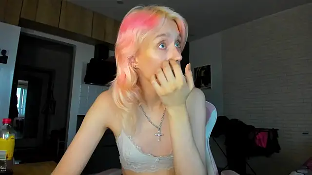 Snapshot of _Alice_Kitty chatting on 14, 7, 2026 Alice Kitty online show from 14, 7, 2026