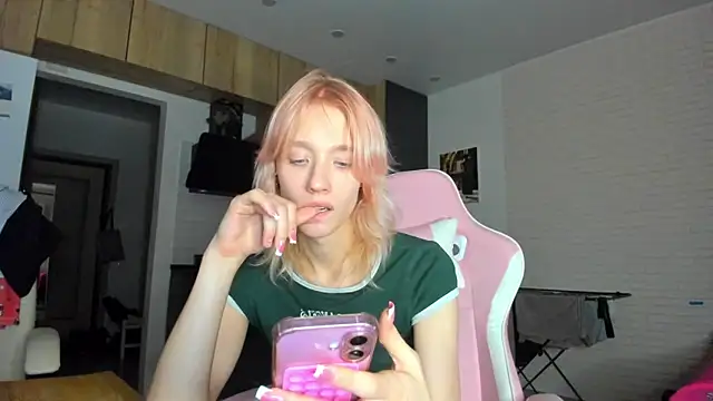 Snapshot of _Alice_Kitty chatting on 17, 2, 2026 Alice Kitty online show from 17, 2, 2026