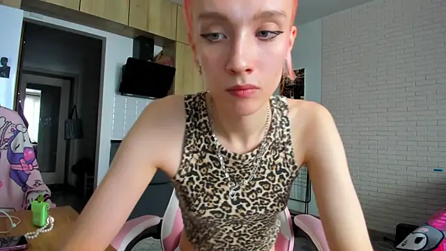  Alice Kitty online show from 28, 4, 2026