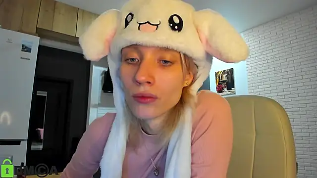  Alice Kitty online show from 12, 11, 2025