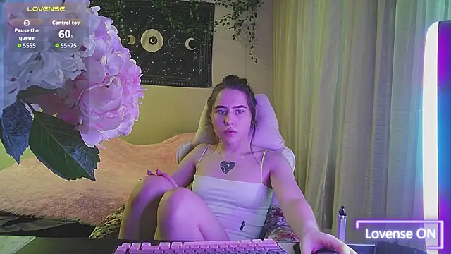 Aurora workerr online show from 3, 11, 2025