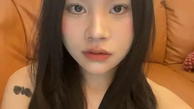 Hot Mm online show from 4, 12, 2024