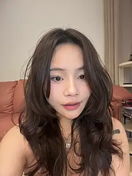 Hot Mm online show from 25, 2, 2025