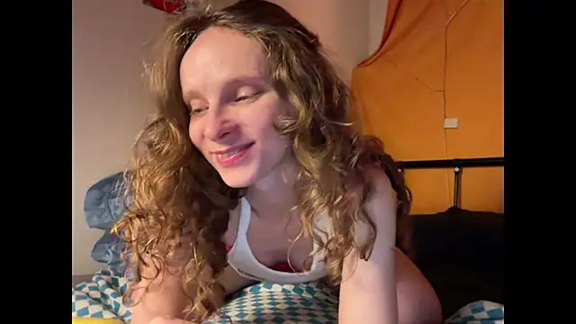 MikkyMoony online show from 20, 9, 2025