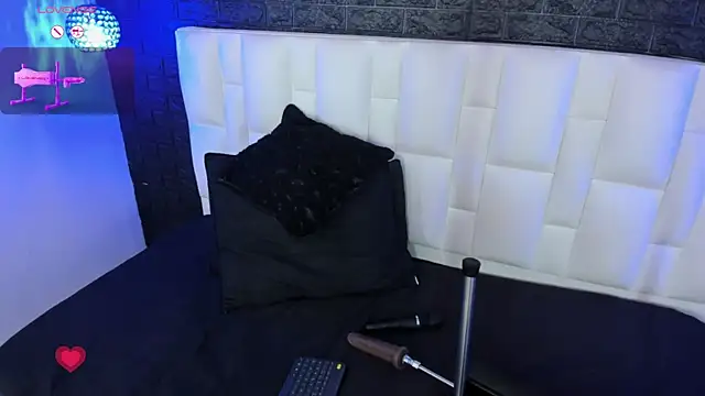 Abbyadams online show from 18, 10, 2025