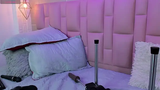 Abbyadams online show from 11, 3, 2026