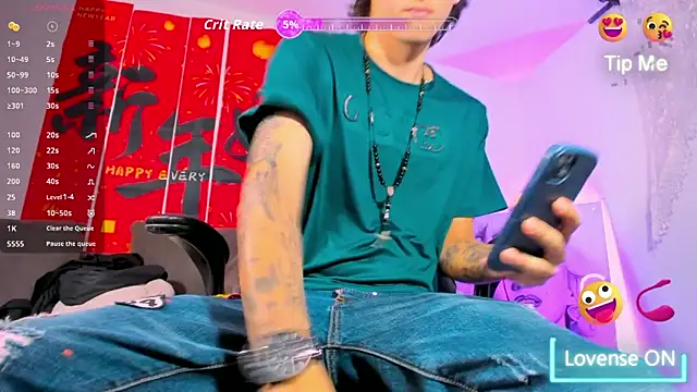 Snapshot of FrannBoy chatting on 17, 6, 2026 FrannBoy online show from 17, 6, 2026