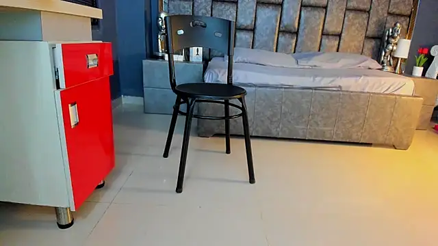 Matureyulyet online show from 6, 10, 2025