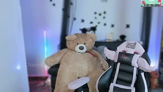 Naomii Soto online show from 4, 3, 2026