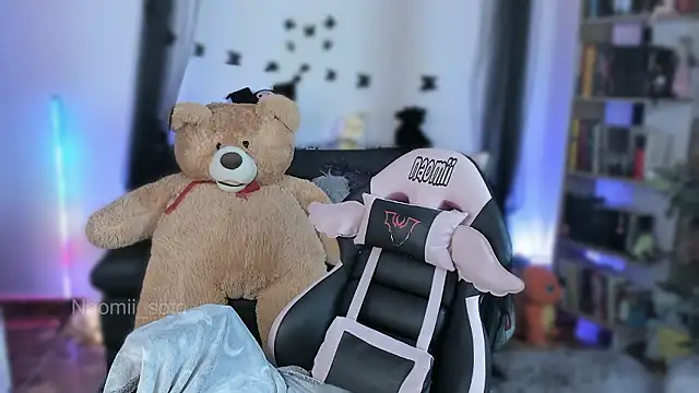 Naomii Soto online show from 9, 2, 2026