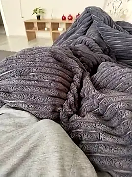 milf hunter 35 online show from 31, 3, 2026