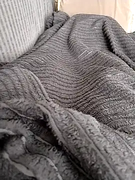 milf hunter 35 online show from 3, 4, 2026