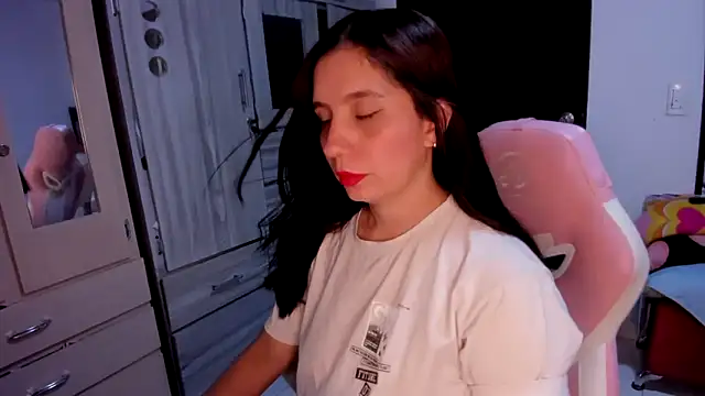 littlelight1 online show from 7, 10, 2025