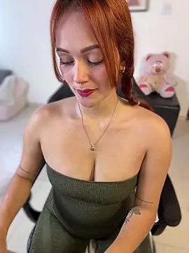 Miss-Abbii online show from 2, 12, 2025