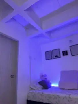 Miss-Abbii online show from 22, 3, 2025