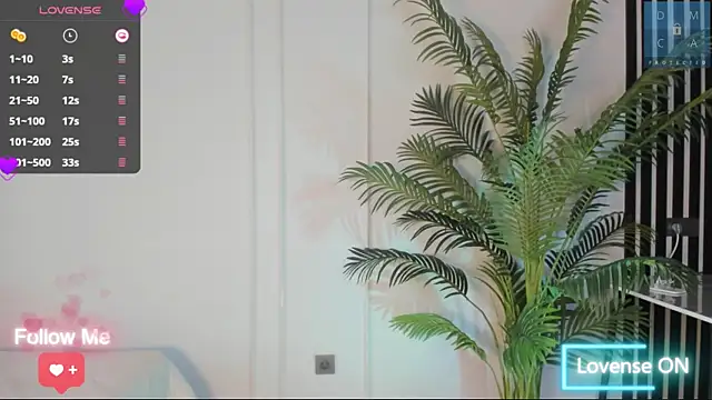 Snapshot of AmiiWong chatting on 19, 2, 2025 AmiiWong online show from 19, 2, 2025