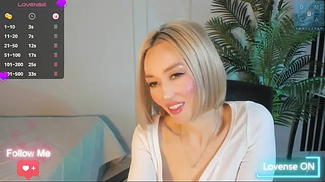 Snapshot of AmiiWong chatting on 19, 2, 2025 AmiiWong online show from 19, 2, 2025