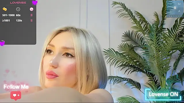 Snapshot of AmiiWong chatting on 22, 2, 2025 AmiiWong online show from 22, 2, 2025