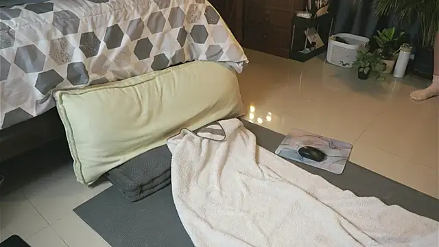 Snapshot of Winnie_sweet chatting on 12, 1, 2025 Winnie sweet online show from 12, 1, 2025