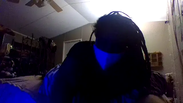 Snapshot of EbonyFetishQueen chatting on 10, 9, 2025 EbonyFetishQueen online show from 10, 9, 2025