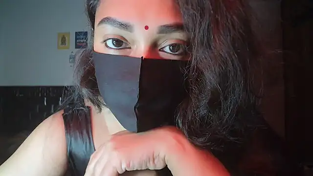 Most-Beautiful-Queen online show from 8, 11, 2025