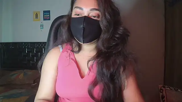 Most-Beautiful-Queen online show from 15, 12, 2025